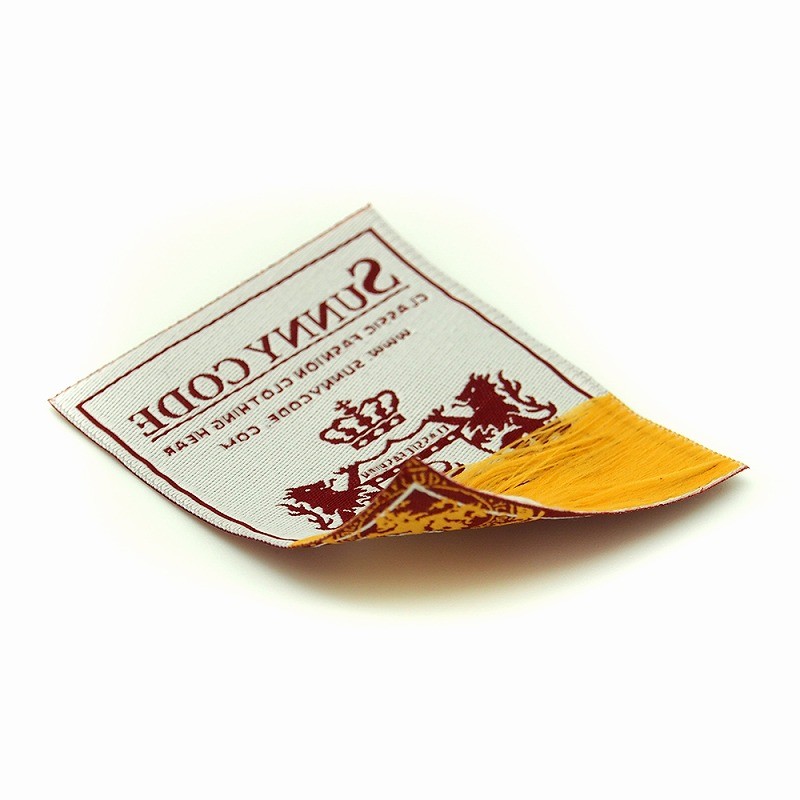 服裝織嘜布標(biāo)直接接觸人體有傷害嗎？